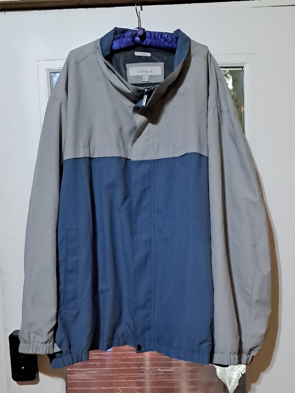 BIG & TALL Perry Ellis Light Gray Raincoat with Blue Trim